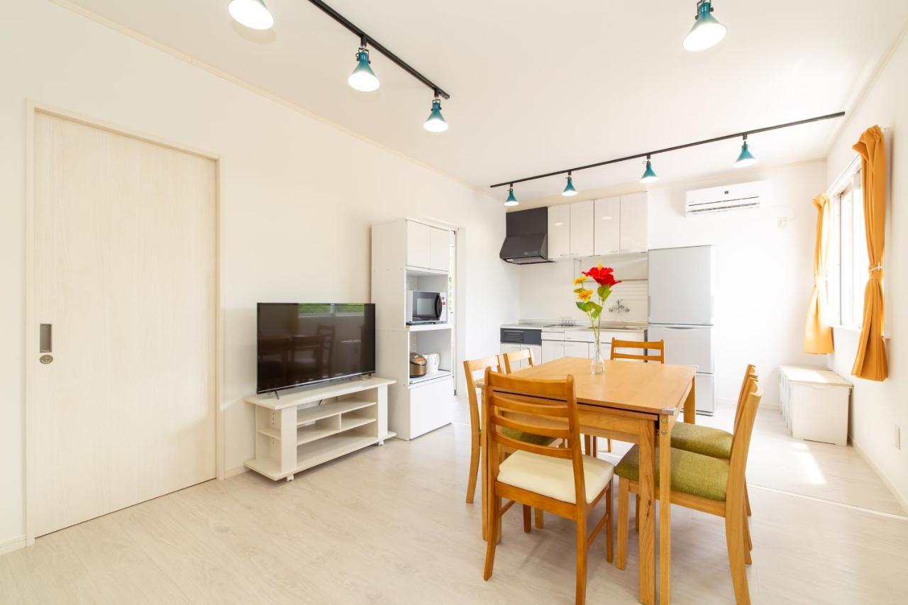 レジーナ石垣 ブルーステージ Apartment Ishigaki  Exterior photo